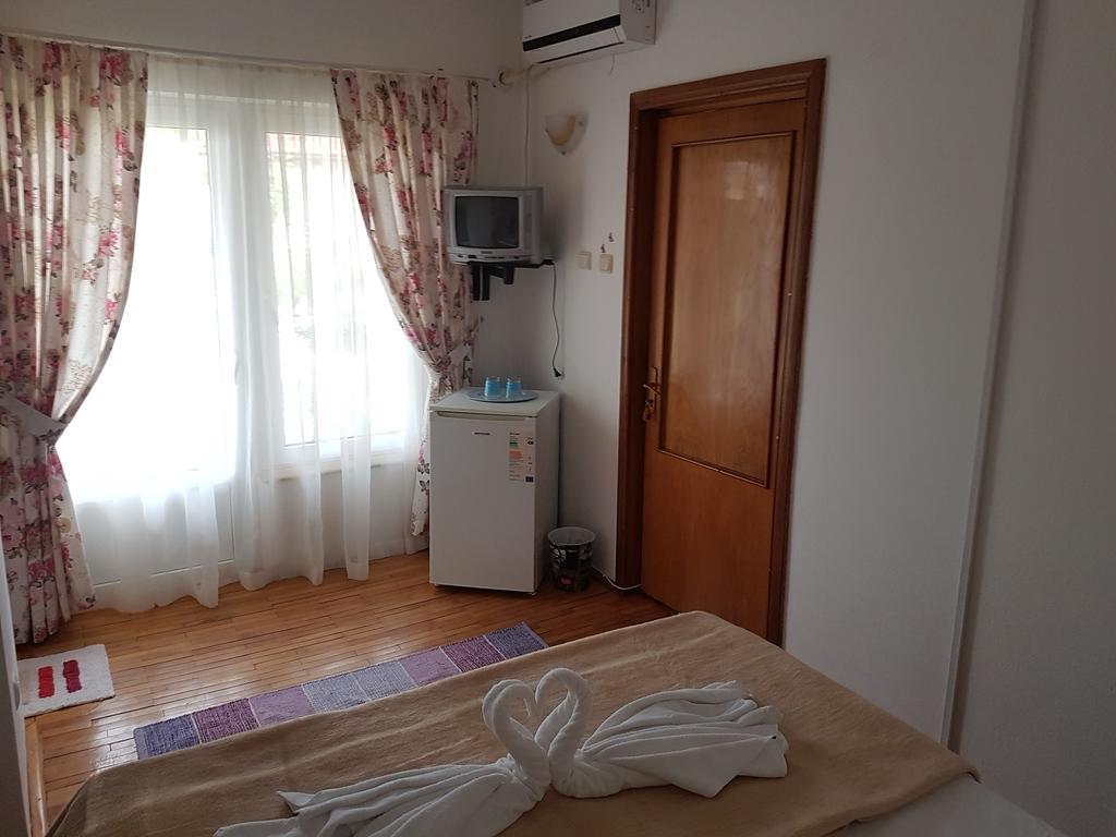 Pensiunea Casa Johnelly Costinești Dış mekan fotoğraf