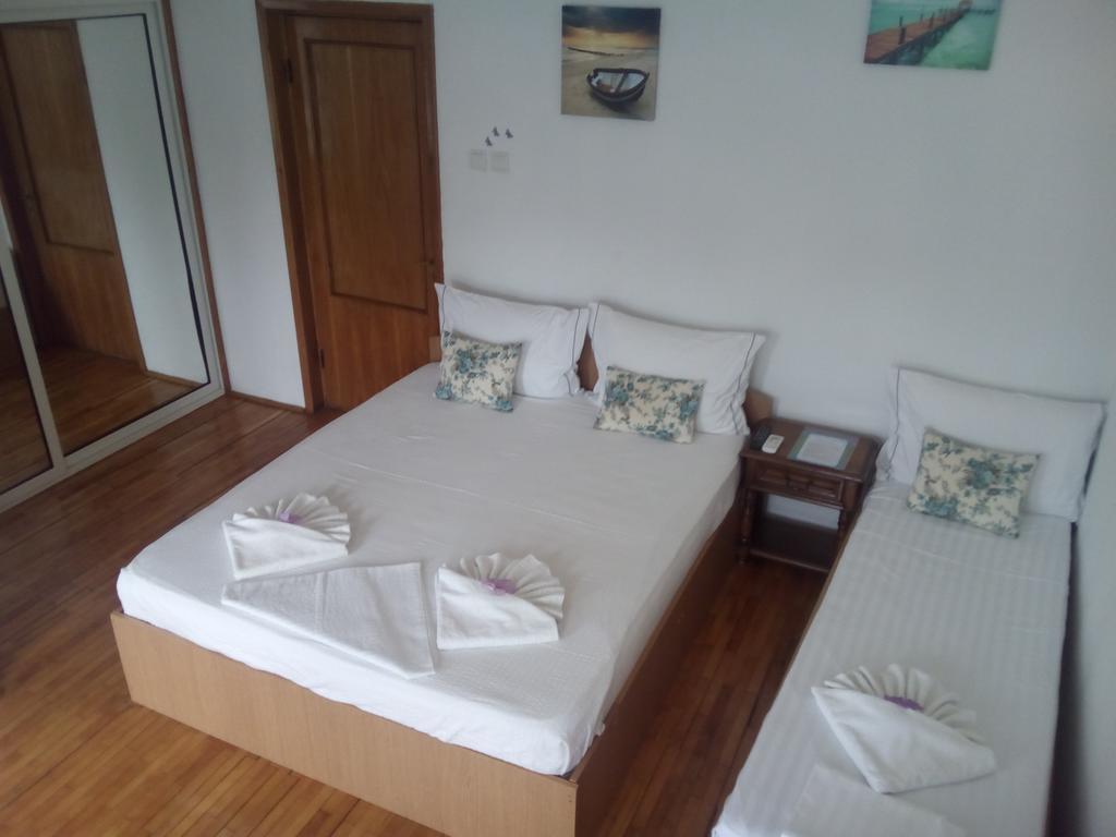 Pensiunea Casa Johnelly Costinești Dış mekan fotoğraf